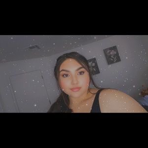 Meet your Posher, Katelyn